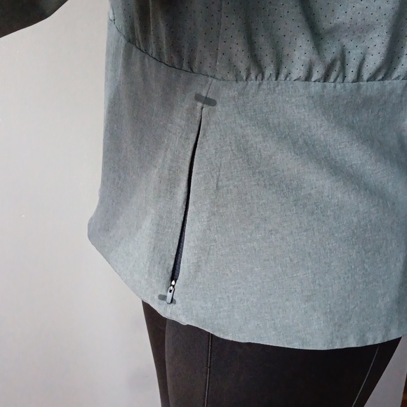 Womens Brooks Run Happy Jacket w/pockets/reflector - Picture 8 of 11